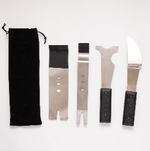 Door slot insert tool can be opened quickly and without damage locksmith tool